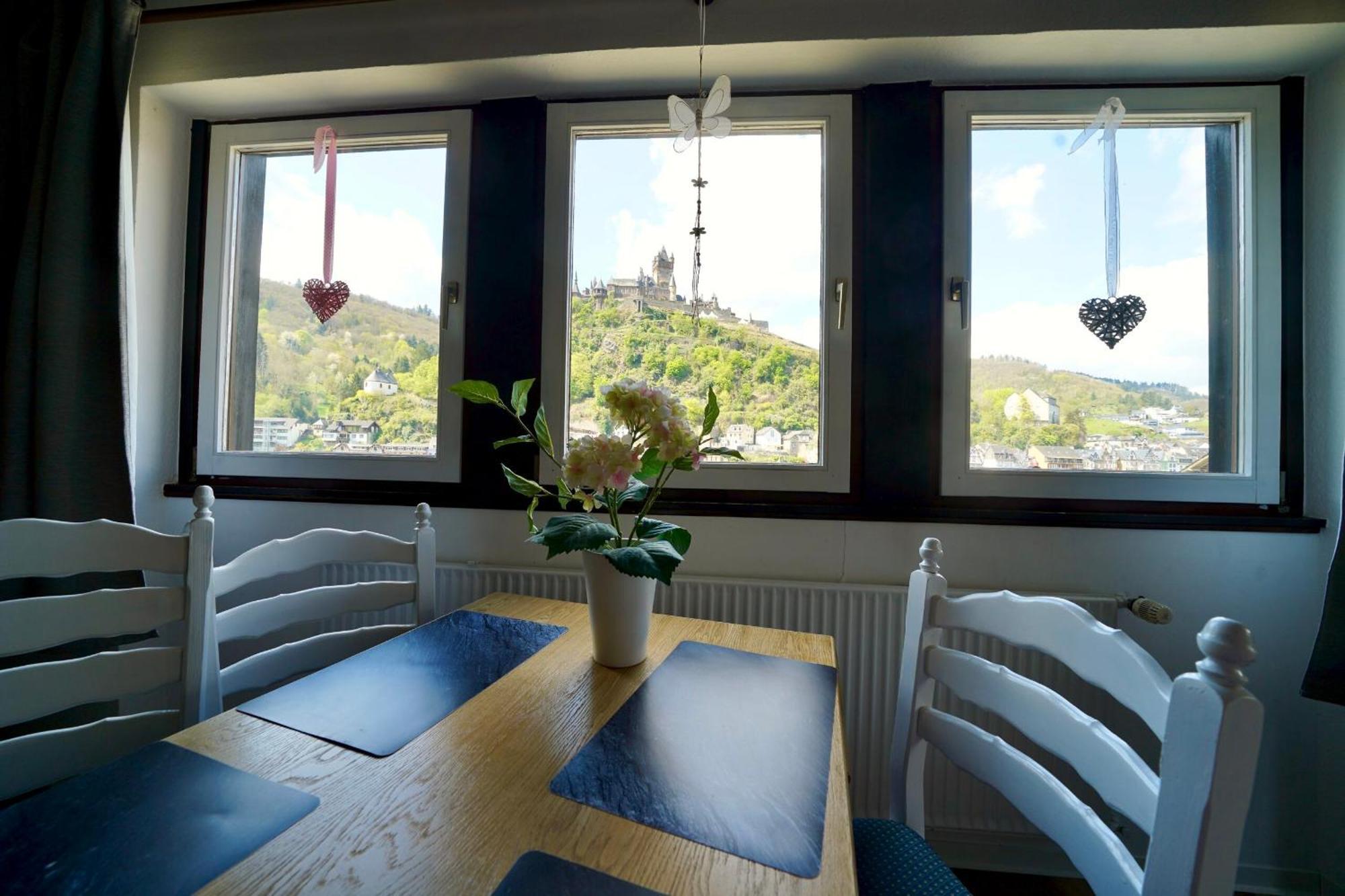 Apartments Haus Daniela Cochem Luaran gambar