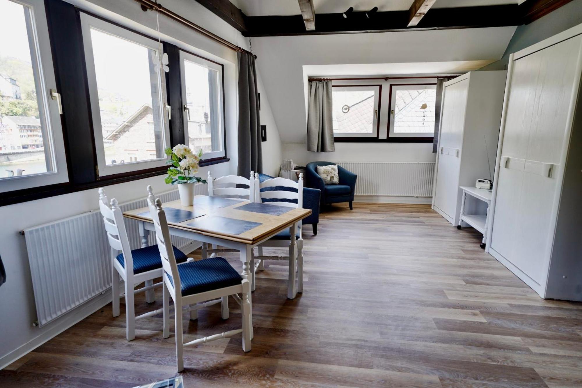 Apartments Haus Daniela Cochem Bilik gambar